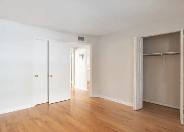 Property at 408 S Tampania Ave, Tampa, FL, 33609, 2 beds, 1 bath, [object Object]