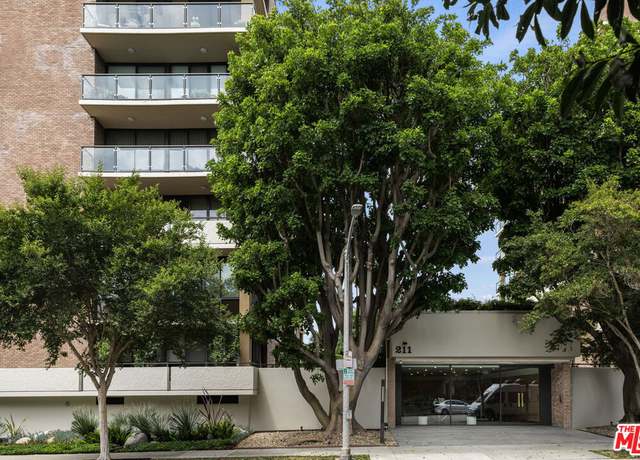 Photo of 211 S Spalding Dr Unit N105, Beverly Hills, CA 90212
