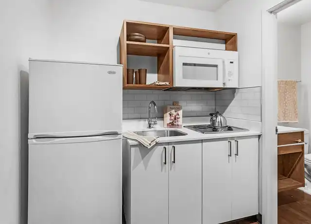 Property at Vivo Living Ivy Creek - 1920 Ivy Creek Blvd, Durham, NC, 27707, 0 beds, 1 bath, [object Object]