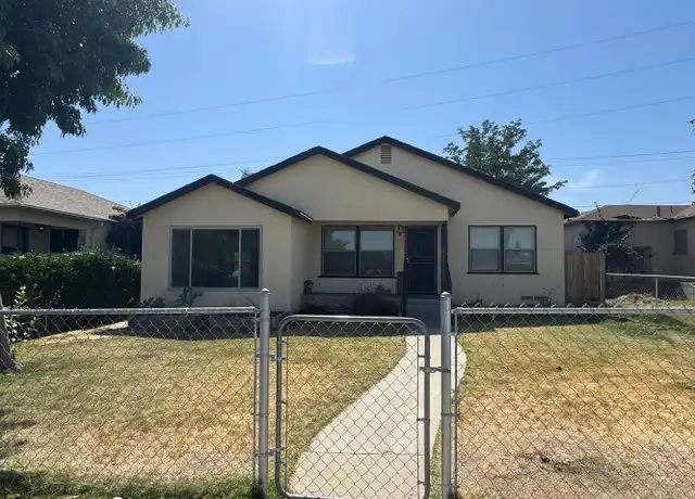 Property at 2517 Manor St, Bakersfield, CA, 93308, 4 beds, 1 bath, [object Object]