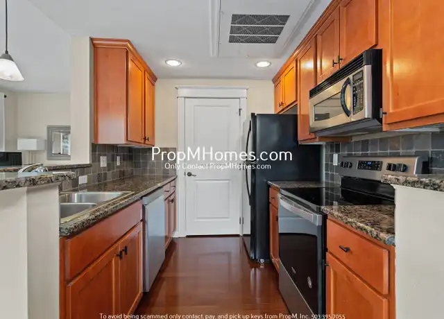 Property at 3365 Summerlinn Dr, West Linn, OR, 97068, 1 bed, 1 bath, [object Object]