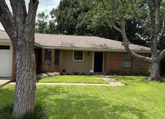 Property at 304 Rowland St, Stephenville, TX, 76401, 3 beds, 2 baths, [object Object]
