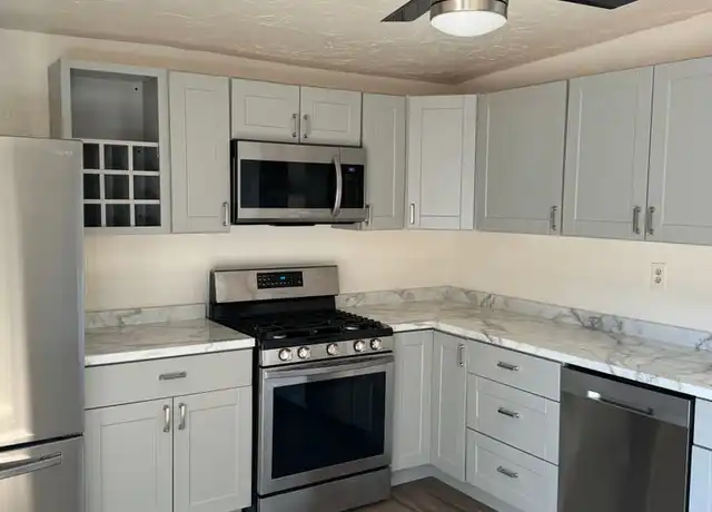 Property at 2066 Placer St Unit A, Redding, CA, 96001, 3 beds, 1.5 baths, [object Object]