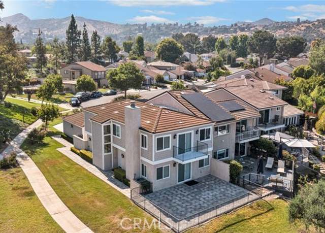 Photo of 32174 Beachlake Ln, Westlake Village, CA 91361