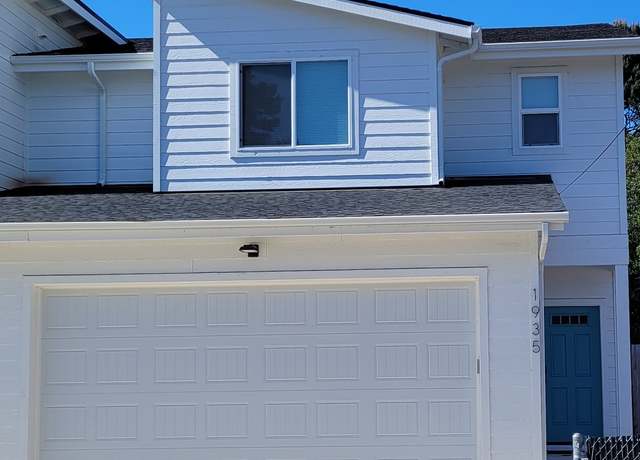 Photo of 1935 22nd St, Florence, OR 97439