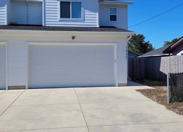 Photo of 1935 22nd St, Florence, OR 97439
