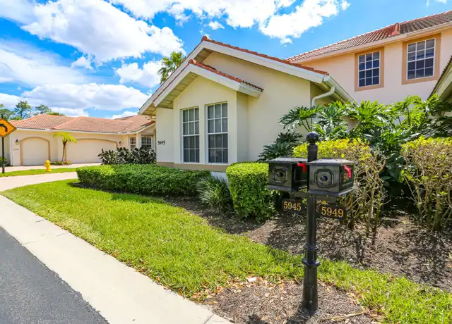 Property at 5945 Paradise Cir, Naples, FL, 34110, 3 beds, 3.5 baths, [object Object]