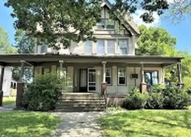 Property at 510 W University Ave Unit 1E, Champaign, IL, 61820, 1 bed, 1 bath, [object Object]