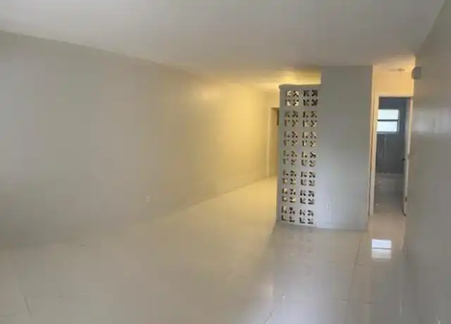 Property at 721 NW 4th Ave, Fort Lauderdale, FL, 33311, 2 beds, 1 bath, [object Object]