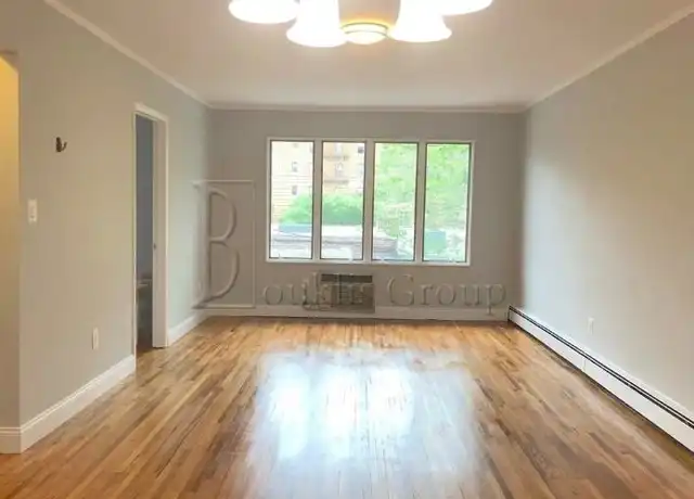 Property at 21-15 32nd St Unit 3, Queens, NY, 11105, 3 beds, 2 baths, [object Object]