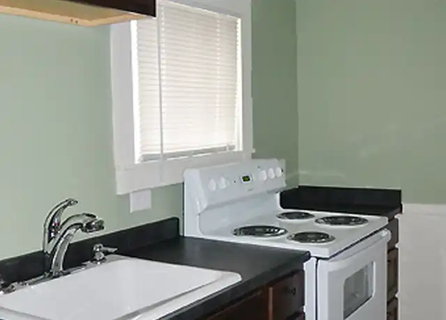 Property at 64 5th St Apt 1, Bangor, ME, 04401, 0 beds, 1 bath, [object Object]