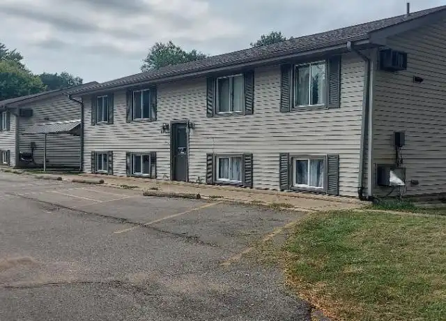 Property at 266 S Paw Paw St Apt D17, Coloma, MI, 49038, 2 beds, 1 bath, [object Object]