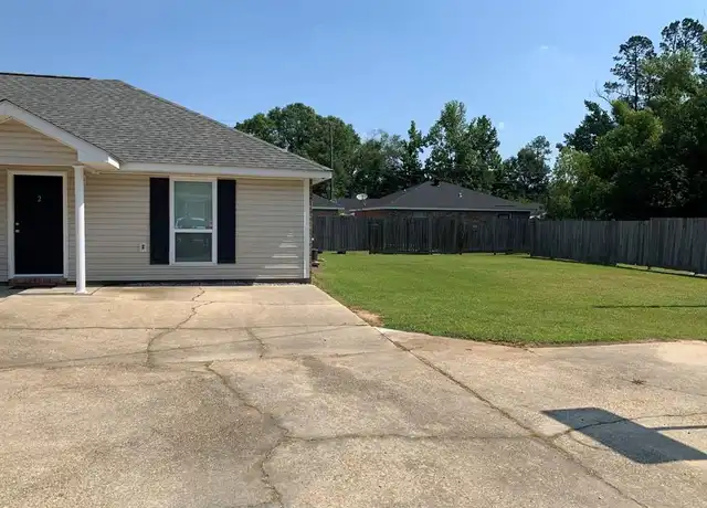 Property at 17497 Vinnie Ln Unit 2, Hammond, LA, 70401, 2 beds, 2 baths, [object Object]