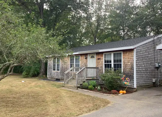 Property at 194 Westview Dr Unit B, Sanford, ME, 04073, 3 beds, 1 bath, [object Object]