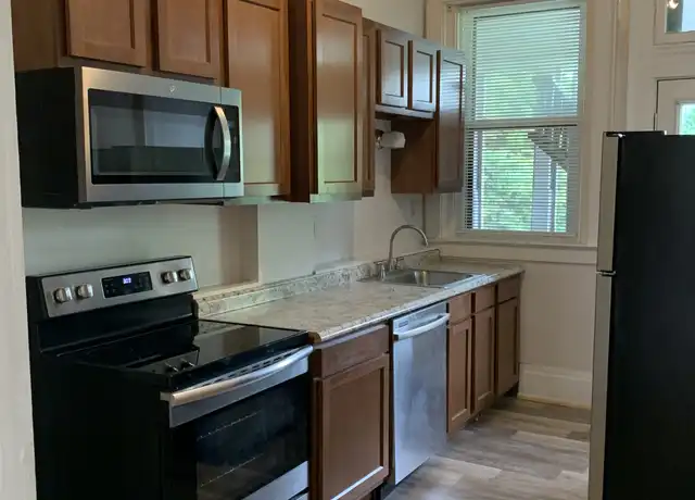 Property at 222 Mccormick Pl Unit 5, Cincinnati, OH, 45219, 3 beds, 1 bath, [object Object]