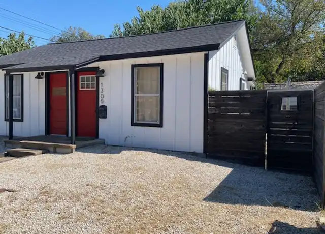 Property at 1305 Salina St, Austin, TX, 78702, 2 beds, 1 bath, [object Object]