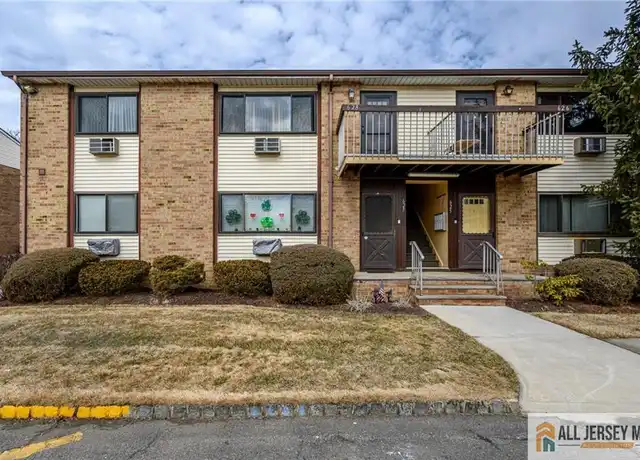 Property at 628 Cricket Ln #628, Woodbridge, NJ, 07095, 1 bed, 1 bath, [object Object]
