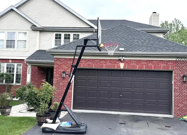 Property at 209 S Pleasant Rd, Lake Zurich, IL, 60047, 4 beds, 3.5 baths, [object Object]