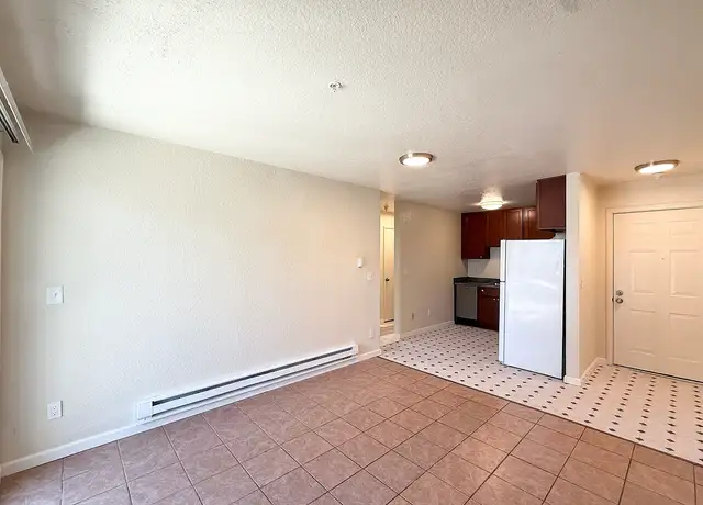 Photo of 29371 Dixon St, Hayward, CA 94544