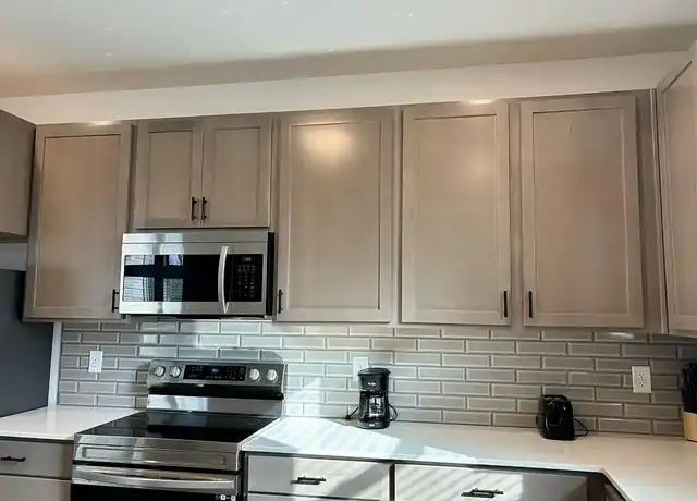 Property at The Savrielle at Woodland Park - 304 Woodland Ave, Columbus, OH, 43203, 1 bed, 1 bath, [object Object]