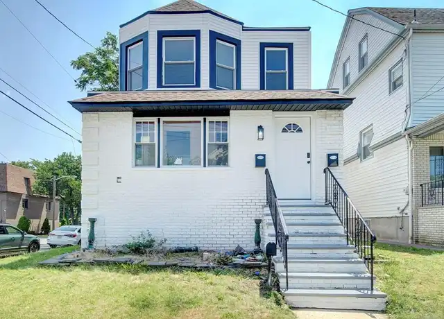 Property at 32 Franklin Pl Unit 1, Kearny, NJ, 07032, 2 beds, 1 bath, [object Object]