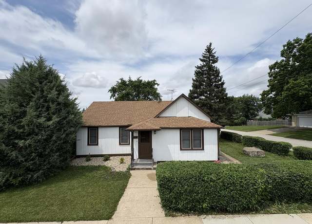 Photo of 900 Singer Ave, Lemont, IL 60439