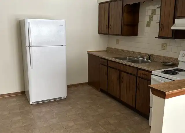 Property at 298 High Line St Unit 98-1B, Belvidere, IL, 61008, 2 beds, 1 bath, [object Object]