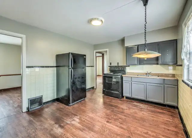 Property at 7 Saint Margaret Ct, Florissant, MO, 63031, 3 beds, 1 bath, [object Object]