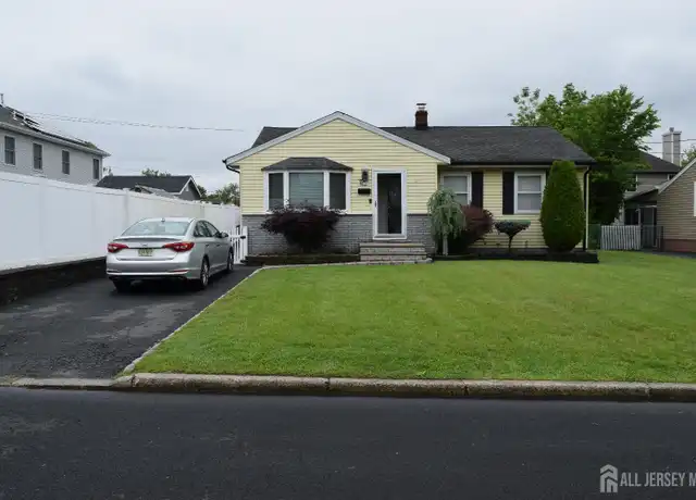 Property at 23 Pleasant Ave, Iselin, NJ, 08830, 3 beds, 2 baths, [object Object]