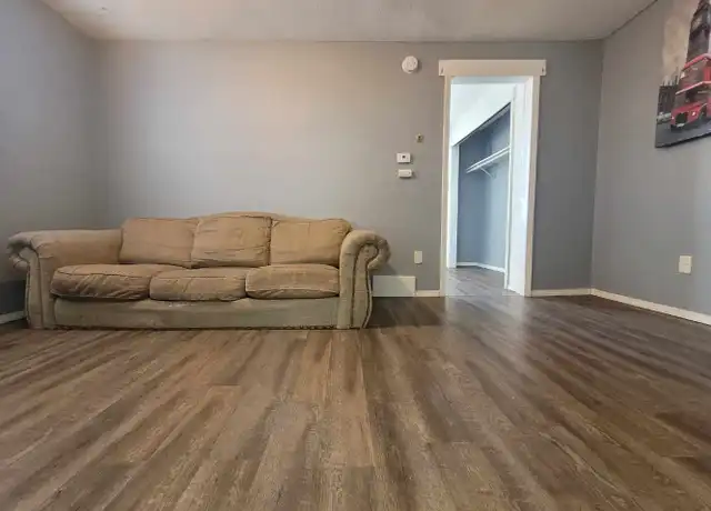 Property at 506 W 4th St Unit D, Grand Island, NE, 68801, 1 bed, 1 bath, [object Object]