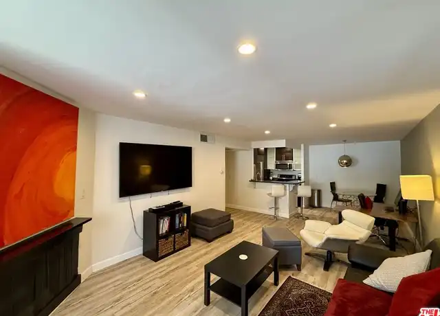 Property at 8530 Holloway Dr #217, West Hollywood, CA, 90069, 1 bed, 1 bath, [object Object]