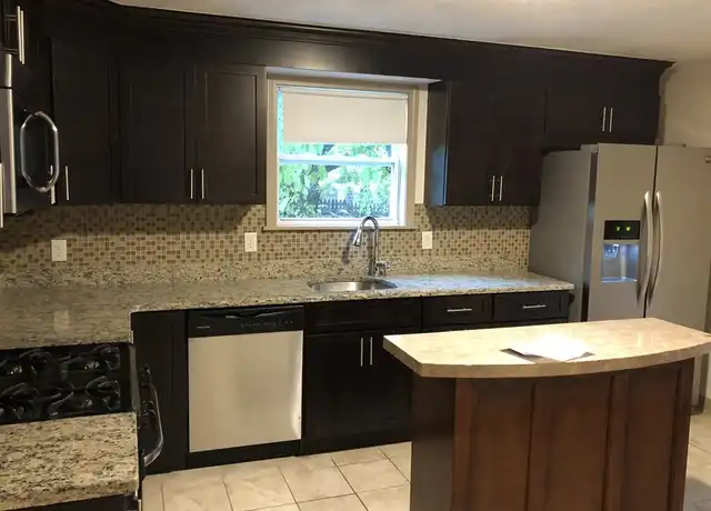Property at 585 Broadway Unit 1, Somerville, MA, 02145, 3 beds, 1 bath, [object Object]