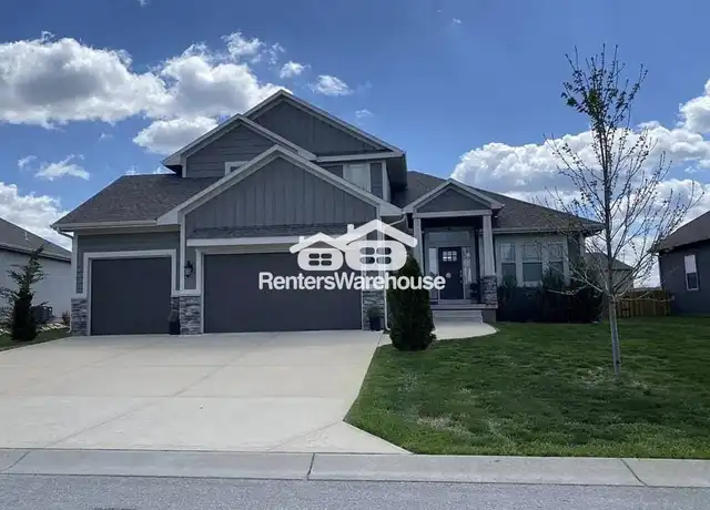 Property at 548 SE Colonial Dr, Blue Springs, MO, 64014, 5 beds, 4 baths, [object Object]