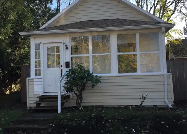 Property at 6312 SE Center St, Portland, OR, 97206, 2 beds, 1 bath, [object Object]