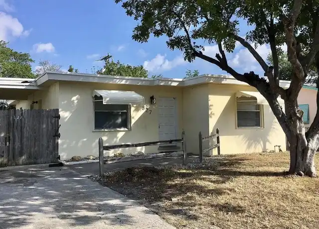 Property at 327 W Pine St, Lantana, FL, 33462, 2 beds, 1 bath, [object Object]