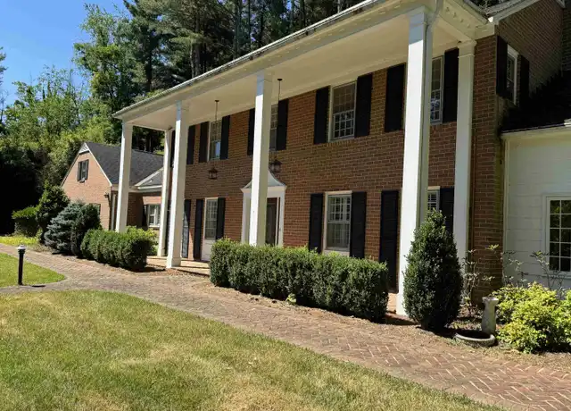 Property at 15 Hickory Rd, Radford, VA, 24141, 5 beds, 4.5 baths, [object Object]