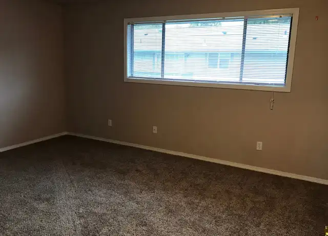 Property at 1405 Lewis St Unit 21, Centralia, WA, 98531, 2 beds, 1.5 baths, [object Object]
