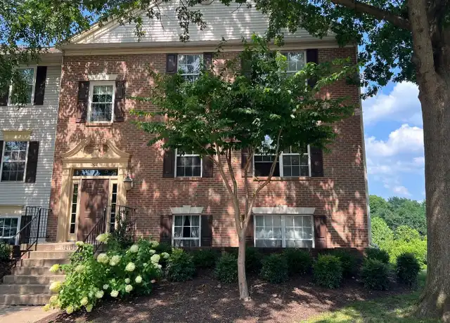 Property at 12100 Greenway Ct #202, Fairfax, VA, 22033, 2 beds, 2 baths, [object Object]