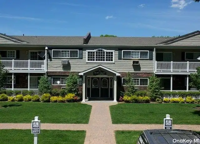 Property at 68 Mount Vernon Ave Unit E05, East Patchogue, NY, 11772, 1 bed, 1 bath, [object Object]