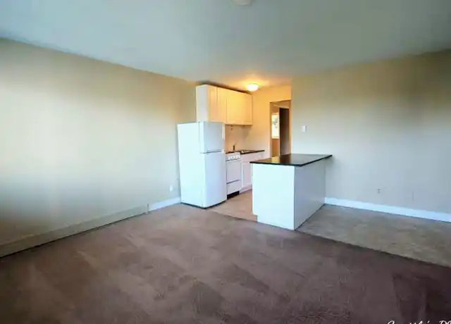Property at 2484 Dexter Ave N Unit 7, Seattle, WA, 98109, 1 bed, 1 bath, [object Object]