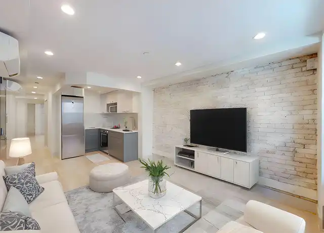 Property at 23 Avenue B Unit 301, New York, NY, 10009, 2 beds, 1 bath, [object Object]