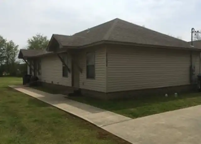 Property at 3707 School St Unit B2, Jonesboro, AR, 72401, 2 beds, 1 bath, [object Object]