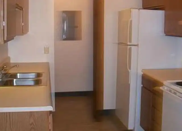 Property at 49 Cherry Tree Ln Unit 103, Hillsdale, MI, 49242, 3 beds, 1 bath, [object Object]