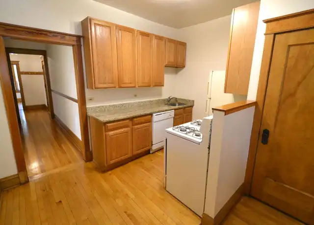 Property at Grace Building - 1251 W Grace St, Chicago, IL, 60613, 3 beds, 1 bath, [object Object]