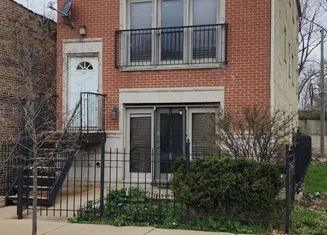 Property at 2902 W Fillmore St Unit 2, Chicago, IL, 60612, 3 beds, 2 baths, [object Object]