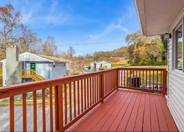 Property at 755 E Red Bud Rd, Knoxville, TN, 37920, 2 beds, 1.5 baths, [object Object]