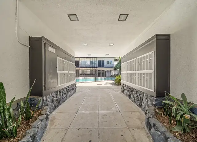 Photo of 12306 Gale Ave, Hawthorne, CA 90250