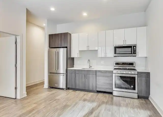 Property at 847 N Larrabee St, Chicago, IL, 60610, 2 beds, 2 baths, [object Object]