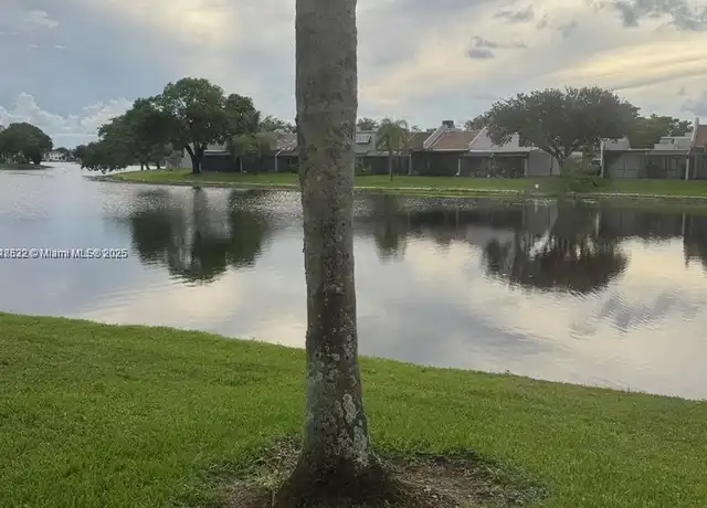 Property at 1226 N Hiatus Rd #1226, Pembroke Pines, FL, 33026, 2 beds, 2 baths, [object Object]