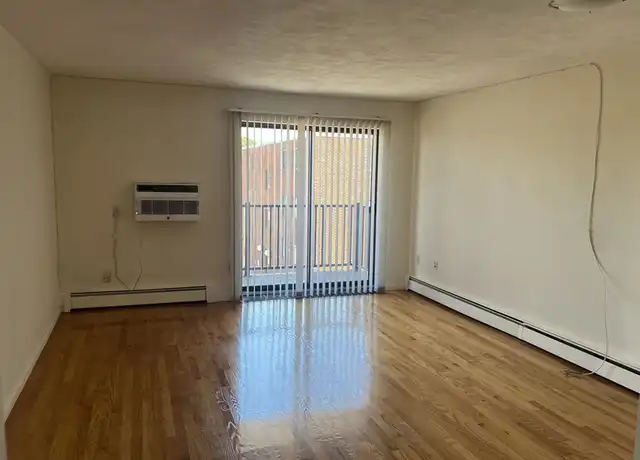 Property at 200 Governors Dr #35, Winthrop, MA, 02152, 2 beds, 1 bath, [object Object]
